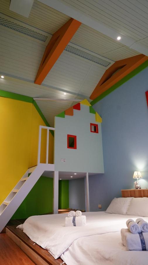 台東燦陽 Apartment Каосюн Екстериор снимка